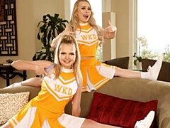 Gros seins, Blonde, Lesbienne, Léchez, Masturbation, Chatte, Maigrichonne, Adolescente