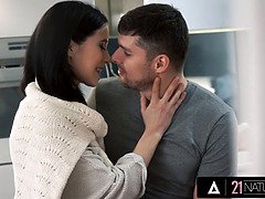 Blasen, Braunhaarige, Hundestellung, Erotisch, Hd, Natürlichen titten, Jungendliche (18+), Titten