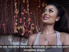 Tussi, Blasen, Britisch, Hundestellung, Flashen, Indisch, Öffentlich, Titten