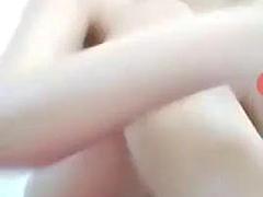 Grote lul, Grote mammen, Indonesisch, Tieten likken