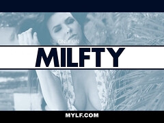 Grote lul, Blond, Rondborstig, Hardcore, Hd, Moeder die ik wil neuken, Geschoren, Tieten likken