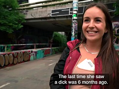 Tussi, Schönheit, Blasen, Braunhaarige, Paar, Europäisch, Hardcore, Öffentlich