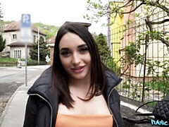 Grosser arsch, Grosser schwanz, Grosse titten, Blasen, Braunhaarige, Geld, Pov, Jungendliche (18+)