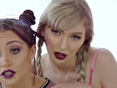 指いじり, 毛深い, レズビアン, マッサージ, 魅力的, ヤリマン, ティーン, オッパイの