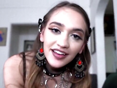 Leie, Tussi, Grosse titten, Bekleidet, Hundestellung, Hd, Pov, Verführt