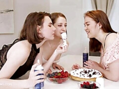 デカ尻, レズビアン, 下着, オマンコ, 剃毛, ストリッピング, ティーン, オッパイの