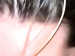 Enthousiasteling, Grote kont, Blond, Pijpbeurt, Diep in de keel, Hondjeshouding, Kut duiken, Slet