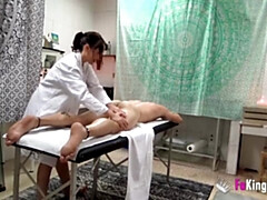 Enthousiasteling, Pijpbeurt, Bruinharig, Hondjeshouding, Likken, Masseren, Klein, Spaans