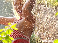 Grote mammen, Blond, Pijpbeurt, Hardcore, Hd, Moeder die ik wil neuken, Tieten likken, Nat