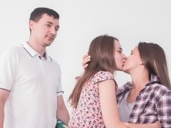 Большие сиськи, Блондинки, Минет, Собачьи, Ласковые ручки, Натуральные сиськи, Молоденькие, Втроем