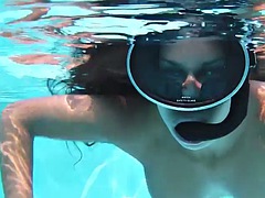 Grosse titten, Braunhaarige, Dildo, Ungarisch, Lingerie, Pornostars, Solo, Unter wasser