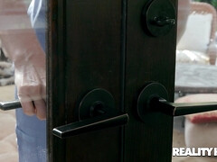 Blonde, Sucer une bite, Brunette brune, Branlette thaïlandaise, Fille latino, Massage, Chatte, Maigrichonne