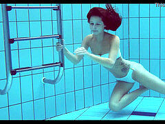 Playa, Bikini, Morena, Checa, Al aire libre, Público, Solo, Adolescente