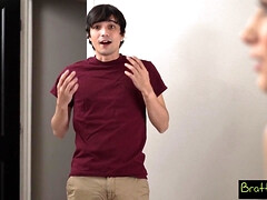 Grote lul, Blond, Pijpbeurt, Lul, Sperma in gezicht, Harig, Gezichtspunt, Trio