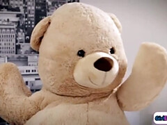 Блондинки, Брюнетки, Доминирование, Сидя на лице, Секс без цензуры, Лесбиянка, Киски, Бритые