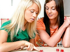 Anal, Rubia, Penetracion con dedos, Lamidas, Lencería, Estriptis, Adolescente, Juguetes