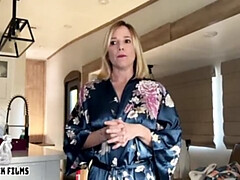 Step Sister Jane Cane Saves Christmas with a Hot Blowjob and Cum on Tits