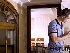 Morena, Madura, Hd, Maduro, Ruso, Tetas colgantes, Madrastra, Juguetes