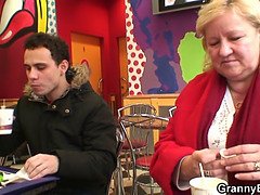 Cul, Gros seins, Blonde, Sucer une bite, Femme couguar, Gorge profonde, Mère que j'aimerais baiser, Maman