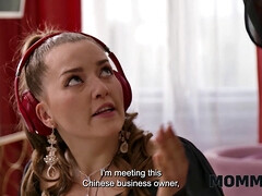 Grote mammen, Oudere vrouw, Hd, Reusachtig, Rijpe lesbienne, Moeder, Verleid, Kort haar