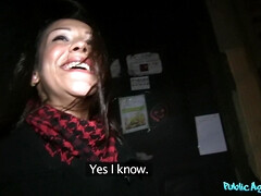 Amateur, Sucer une bite, Brunette brune, Queue, En levrette, De plein air, Pov