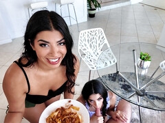 Tetas grandes, Morena, Estilo perrito, Corridas faciales, Hd, Lamidas, Coño, Trio