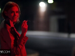 Sucer une bite, Brunette brune, Léchez, Orgie, Chatte, Chevaucher, Fessée, Plan cul à trois