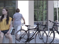 Tussi, Braunhaarige, Fetisch, Flashen, Natürlichen titten, Im freien, Öffentlich, Titten
