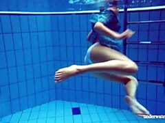18 jahre, Braunhaarige, Frau, Hd, Im freien, Pool, Muschi, Unter wasser