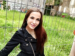 Grosser schwanz, Blasen, Braunhaarige, Hundestellung, Geld, Natürlichen titten, Jungendliche (18+), Titten