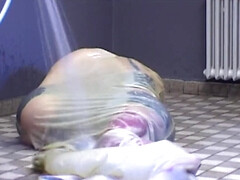 Tussi, Schwarz, Fesselspiele, Weibliche domination, Fetisch, Herrin, Schmerz, Dusche