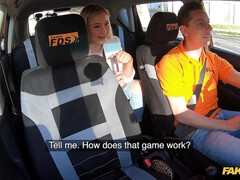 Leie, Blondine, Blasen, Auto, Tschechisch, Natürlichen titten, Im freien, Titten