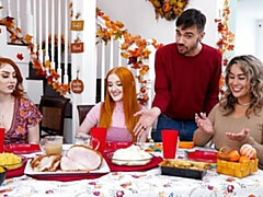 Culo grande, Verga grande, Tetas grandes, Mamada, Estilo perrito, Pelirrojo, Flaco, Adolescente