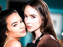 デカ尻, 指いじり, キス, レズビアン, オナニー, ガリガリ, ストリッピング, ティーン