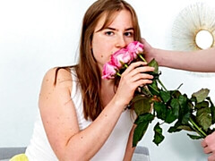 18 jahre, Grosser arsch, Grosser schwanz, Grosse titten, Hundestellung, Kurzes haar, Dürr, Jungendliche (18+)