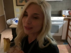 Blond, Pijpbeurt, Sperma, Orgasme, Gezichtspunt, Mager, Tieten likken, Vibrator