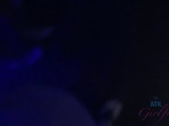 Asiático, Culo grande, Bikini, Penetracion con dedos, Masturbación, Perforación, Juguetes, Vibrador