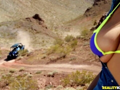 Badpak, Pijpbeurt, Bruinharig, Rondborstig, Hd, Buiten