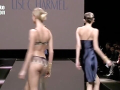 Cul, Plantureuse, Gorge profonde, Queue, Naturelle, Mamelons, Orgasme, Chatte