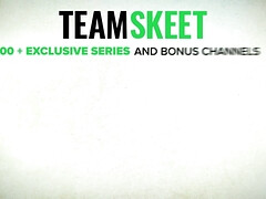 Grote mammen, Blond, Pijpbeurt, Rondborstig, Hondjeshouding, Likken, Tietenklus, Tieten likken