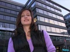 Amateur, Tromperie, Couple, En levrette, Branlette thaïlandaise, De plein air, Pov, Public