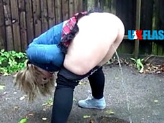 Britisch, Pummelig, Fingern, Hd, Pissen, Öffentlich, Rock, Spielzeuge