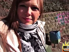 Leie, Blasen, Auto, Deutsch, Lingerie, Im freien, Öffentlich, Flotter dreier