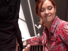 Grote lul, Grote mammen, Pijpbeurt, Sperma shot, Hardcore, Roodharige vrouw, Strak, Tieten likken