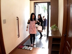 Gros cul, Gros seins, Éjaculation interne, Massage, Mature, Mère que j'aimerais baiser, Pov, Rétro ancien