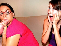 ブロンド, 口内発射, イく瞬間, 女 人男 人, なめる, ガリガリ, スカート, ティーン