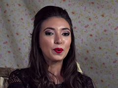 Chica, Sadomasoquismo, Lencería, Al aire libre, Público, Nalgadas, Trio