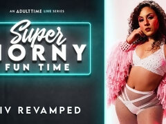 Bruinharig, Vingeren, Gapende, Brillen, Handbeurt, Moeder die ik wil neuken, Alleen, Speelgoed