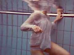 Nana, Gros seins, Bikini, Piscine, Public, Russe, Adolescente, Nénés