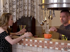 18 ans, Amateur, Blonde, Papa, Hd, Léchez, Petite femme, Adolescente